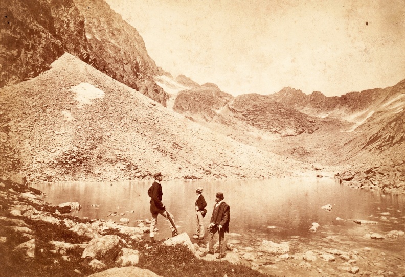 Felkai-völgy (Velická dolina), Hosszú tó (Dlhé pleso). A felvétel 1873 körül készült.
