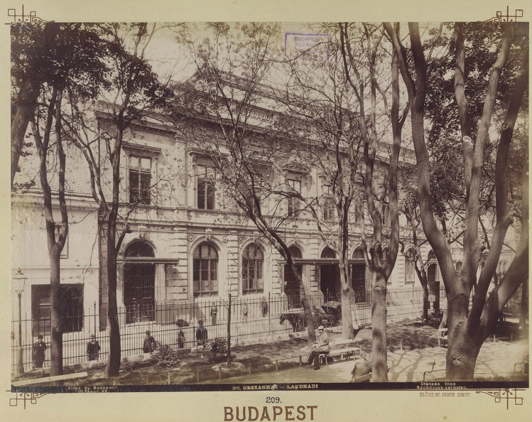 "Régi Képviselőház épülete. A felvétel 1890 után készült." A kép forrását kérjük így adja meg: Fortepan / Budapest Főváros Levéltára. Levéltári jelzet: HU.BFL.XV.19.d.1.08.010