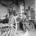 Mezőgazdasági gépjavító műhely 1900 körül.