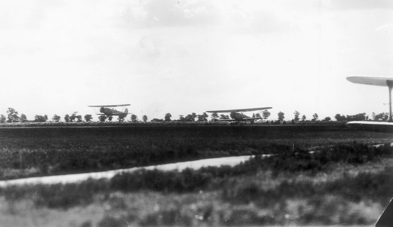 Weiss Manfréd-Fokker C.V. típusú repülőgépek köteléke.