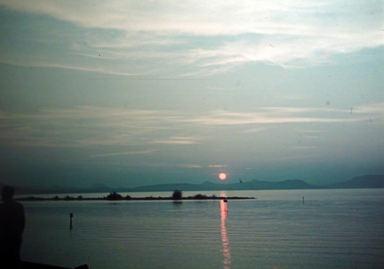 Balatoni naplemente, Fonyódról Szigliget felé nézve.