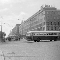 Aleje Jerozolimskie és az ulica Nowy Swiat kereszteződése. 