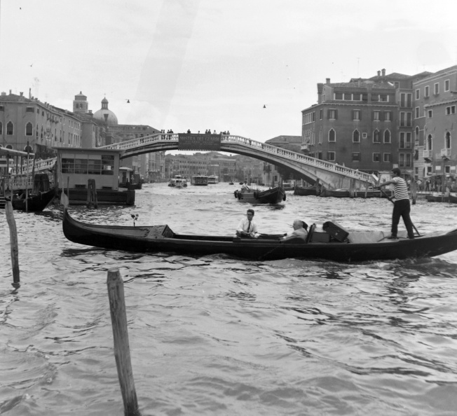 Canal Grande, Ponte degli Scalzi.