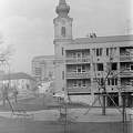 Döbrentei tér, háttérben a Buzogány-torony és a Ferdinánd-kapu.
