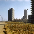 Malecón, szemben balra a Girón toronyház.