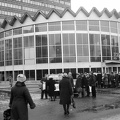 a PKO Bank Rotunda nevezetű épülete az ulica Marszalkowska és az Aleje Jerozolimskie kereszteződésénél.