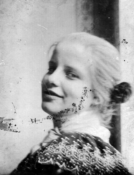 Kürthy Berta. Magyar Bálint apai nagyanyja. A felvétel 1899-ben készült.