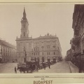 "A Szervita tér panorámaképe a templommal. A felvétel 1890 után készült." A kép forrását kérjük így adja meg: Fortepan / Budapest Főváros Levéltára. Levéltári jelzet: HU.BFL.XV.19.d.1.08.026