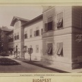 "A lóvasúti pálya melletti kastély épülete. A felvétel 1890 után készült." A kép forrását kérjük így adja meg: Fortepan / Budapest Főváros Levéltára. Levéltári jelzet: HU.BFL.XV.19.d.1.08.065
