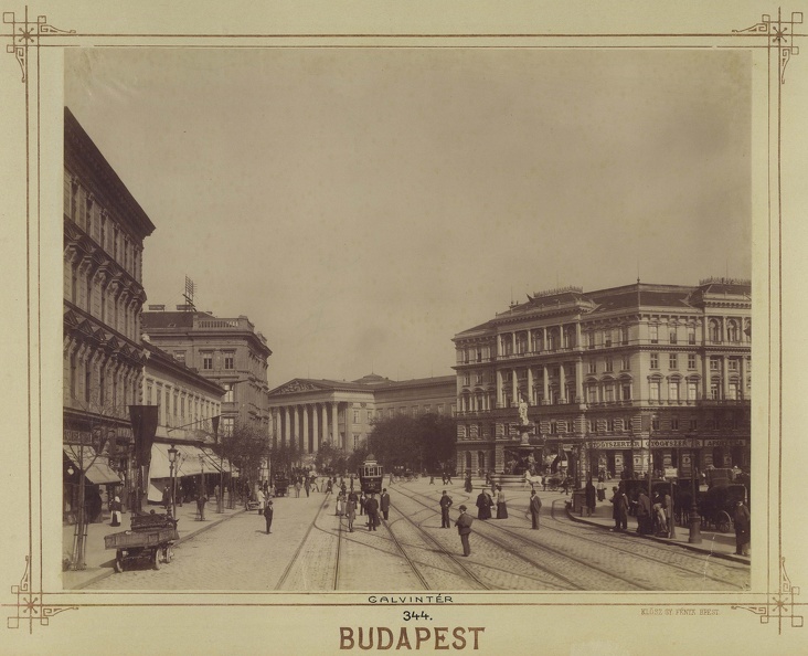 Kálvin tér, háttérben a Magyar Nemzeti Múzeum. A felvétel 1897 után készült. A kép forrását kérjük így adja meg: Fortepan / Budapest Főváros Levéltára. Levéltári jelzet: HU.BFL.XV.19.d.1.08.133
