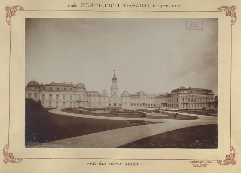 Festetics Tasziló gróf kastélya. A felvétel 1895-1899 között készült. A kép forrását kérjük így adja meg: Fortepan / Budapest Főváros Levéltára. Levéltári jelzet: HU.BFL.XV.19.d.1.11.133