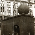 Ferenciek tere (Kígyó tér), az 1919. május 1-i ünnepség dekorációja.