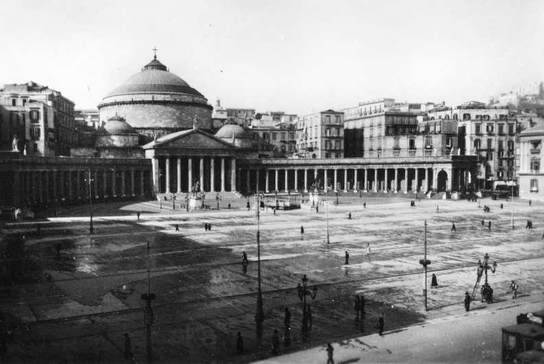 Piazza del Plebiscito, San Francesco di Paola bazilika.