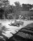 Hans Stuck Austro-Daimler versenyautóval az 1928-as svábhegyi verseny edzésén.