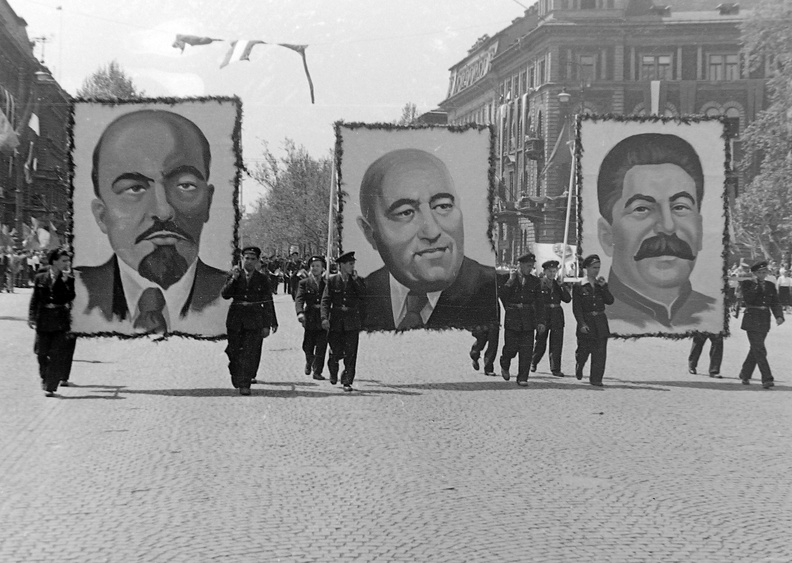 Andrássy (Sztálin) út, Kodály körönd.