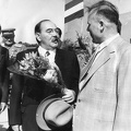 1953. június, középen Nagy Imre késöbbi miniszterelnök Moszkvából történő hazaérkezésekor
