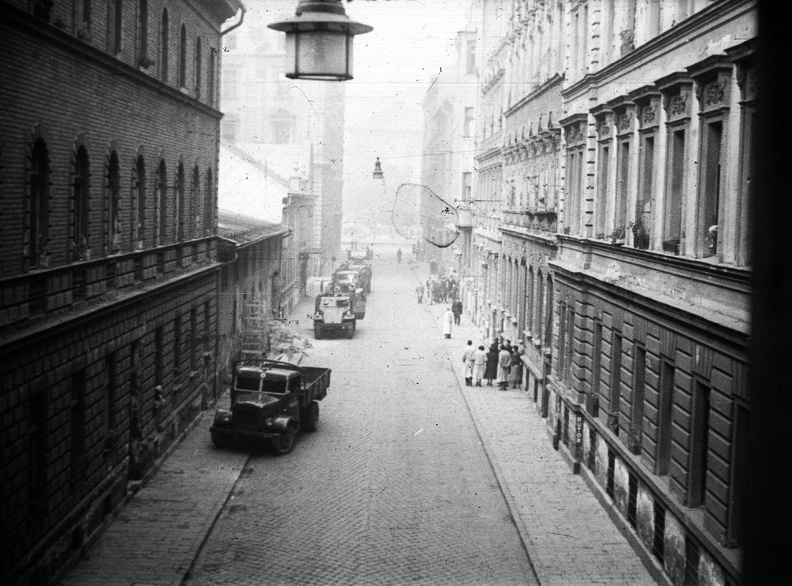 Salétrom utca a Rákóczi tér felé nézve.