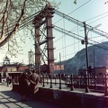 az épülő Erzsébet híd a pesti hídfőnél.