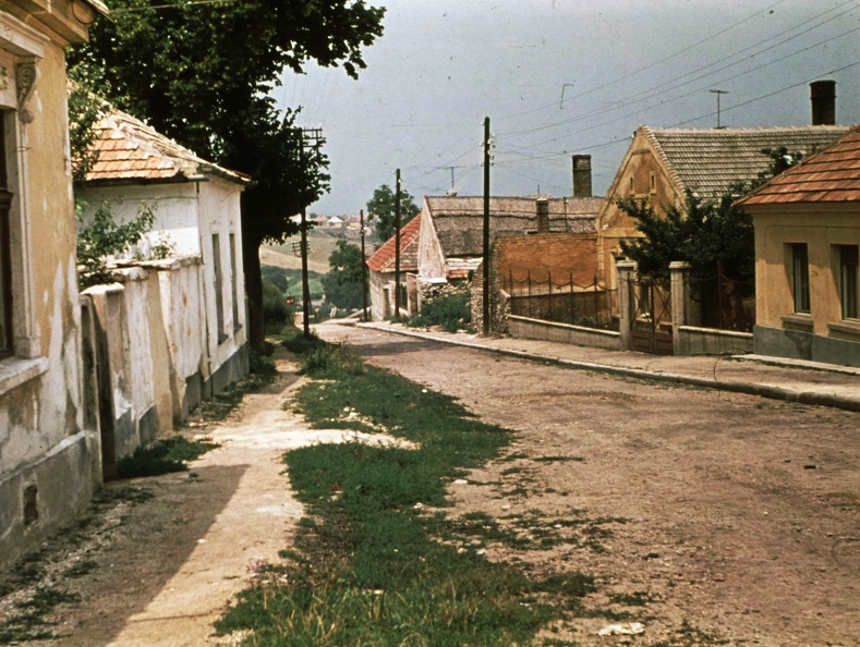 Malom utca a a Csutorás utca írányába nézve.