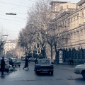 Nagymező utca a Király (Majakovszkij) utcától nézve. Jobbra a Bartók Béla Konzervatórium.