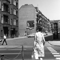 Kelet-Berlin, Frankfurter Allee, szemben a Silvio Meier Strasse (Gabelsberger Strasse) torkolata