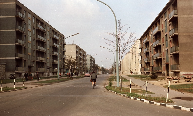 Deák Ferenc utca a belváros felé nézve.