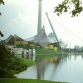Olimpiai Park, szemben az olimpiai úszóversenyek helyszíne.