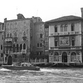 Canal Grande, jobbra a a Palazzo Salviati.