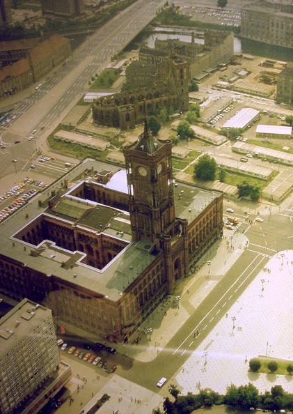 Kelet-Berlin, a vörös Városháza.